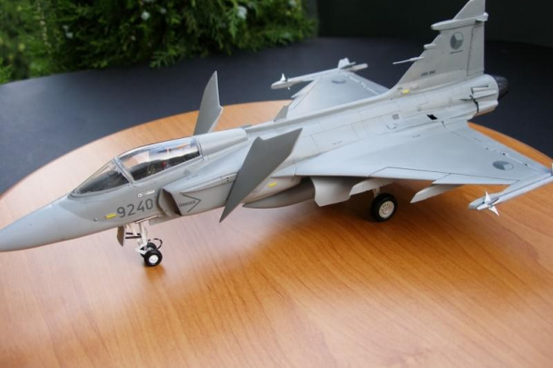 JAS-39 GRIPEN
MPM 1/48