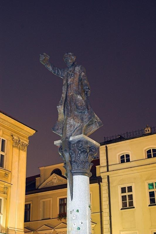 Kraków nocą