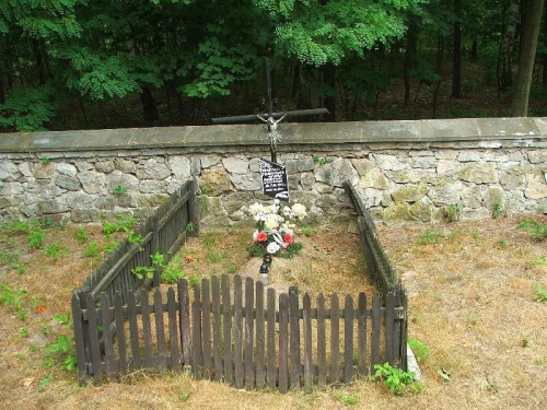 Cmentarz wojenny w Molendach #cmentarz #groby #grób #Molendy