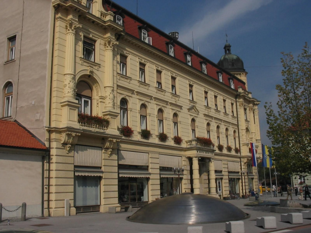 Celje - trzecie co do wielkości miasto w kraju - 50 tyś. mieszkańców :-D