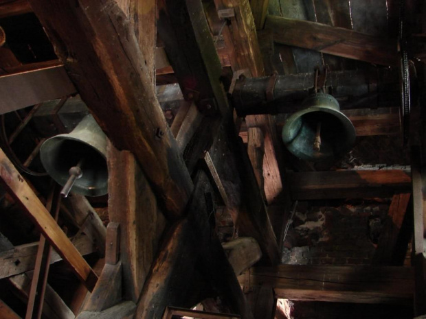 Dzwony w kosciele ewangielickim #Miasto #Kluczbork