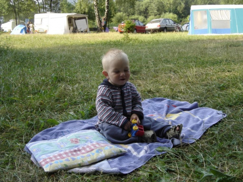 na kempingu w Ustroniu, Hubi rankiem