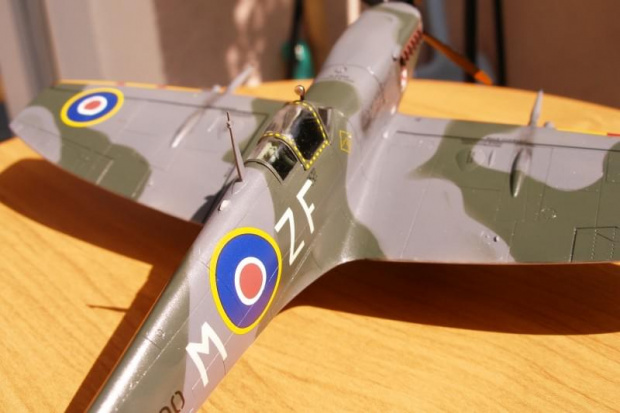 SUPER-MARINE SPITFIRE Mk XVI
REVELL/HASEGAWA 1/48