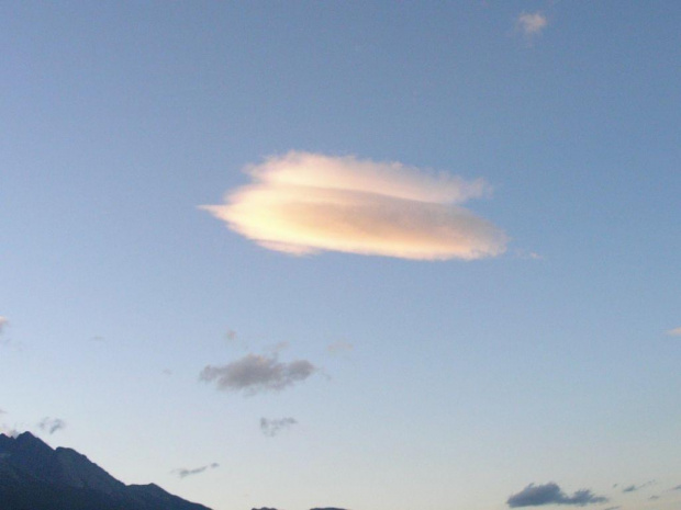 Altocumulus lenticularis nad Tatrami