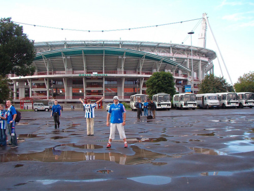 Przed stadionem Lokomotivu