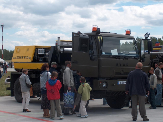 Parada samolotów Poznań 2005 r.