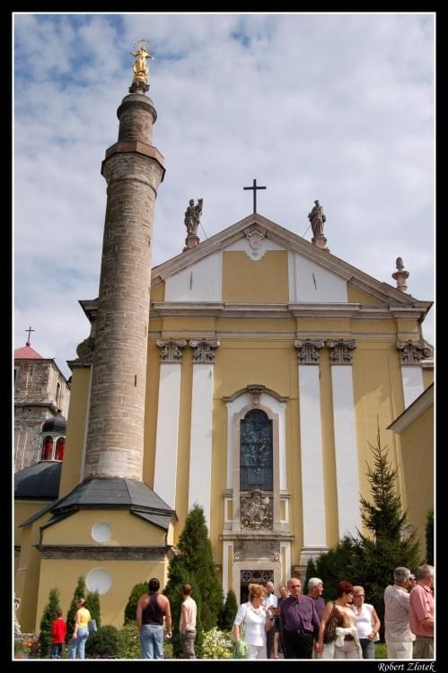 Katedra Kamieniecka p.w. w. Piotra i Pawła z minaretem zwieńczonym figurš Matki Boskiej #bramy #KamieniecPodolski #kościoły #miasta #mury #ulice