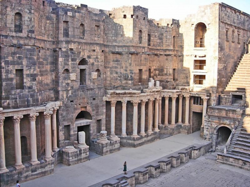Syria - Bosra -Rzymski Teatr (ogromny)