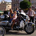 Harley Davidson na Krakowskim Rynku
07 września 2006 #Harley #Davidson #Kraków