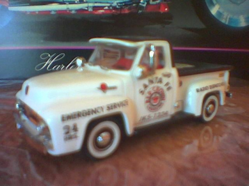 Ford F100 z Matchboxa skala 1:43