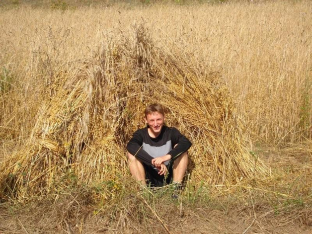 Skromny autor zamieszczonych fotografii