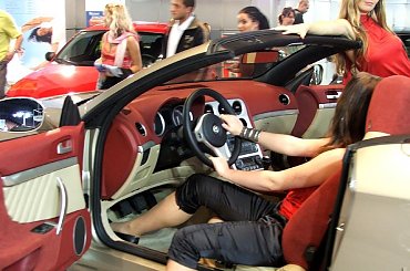 Auto Moto Show 2006 Katowice Spodek #zyzio2000 #Krais #zdjęcia #Katowice #AutoMotoShow2006 #Spodek