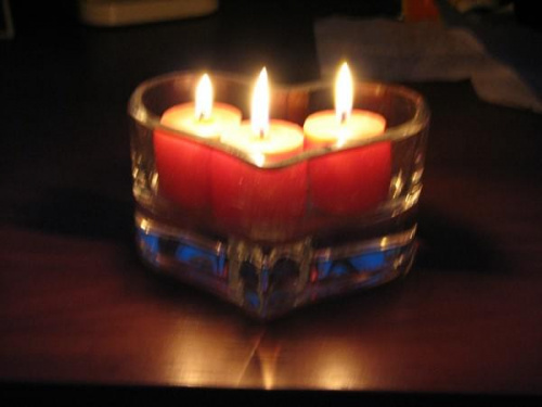 Serduszko;] i świeczki