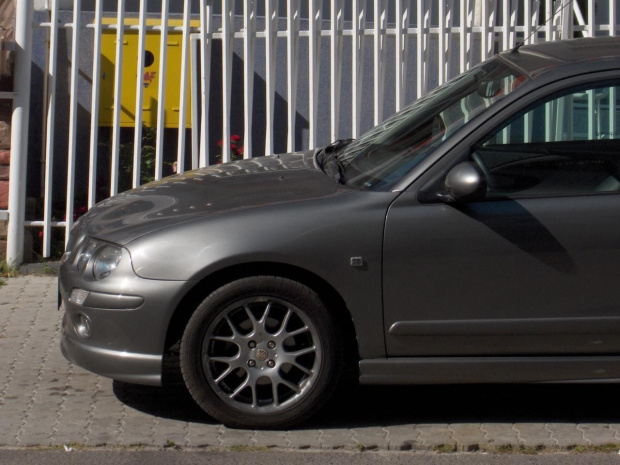 MG ZR