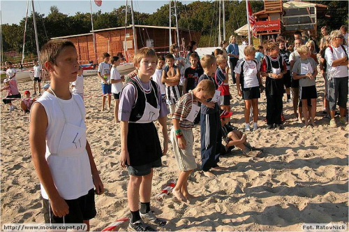 Sztafetowe Biegi Przełajowe po plaży w Sopocie. Organizator sopocki MOSiR #Sp9WSopocie
