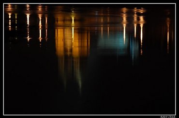 Katedra Poznańska przeglšda się w nurcie Warty #Poznań #miasto #noc #kościół #mosty #lampy