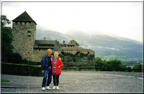 Niestety nie zwiedziliśmy zamku Księcia Liehcteisteinu w Vaduz.