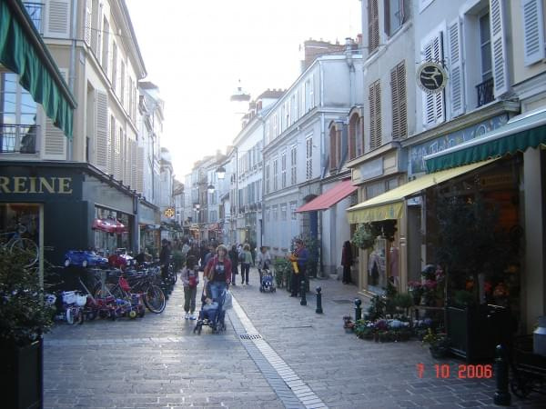 Fontainebleau - ulice w centrum