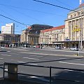 Hauptbahnhof - Promenada - Główna stacja kolejowa z pasażem handlowym, na zewnątrz zajazd tramwajowy #Leipzig #Niemcy #kolej #stacja