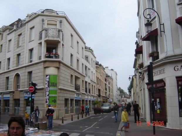 Maisons-Laffitte - brocante w centrum