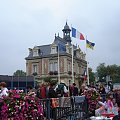 Maisons-Laffitte - brocante w centrum
