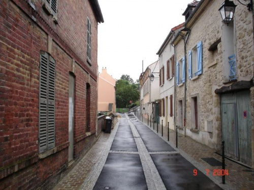 Conflans-Sainte Honorine - dolna częćm przy rue Maurice Berteaux