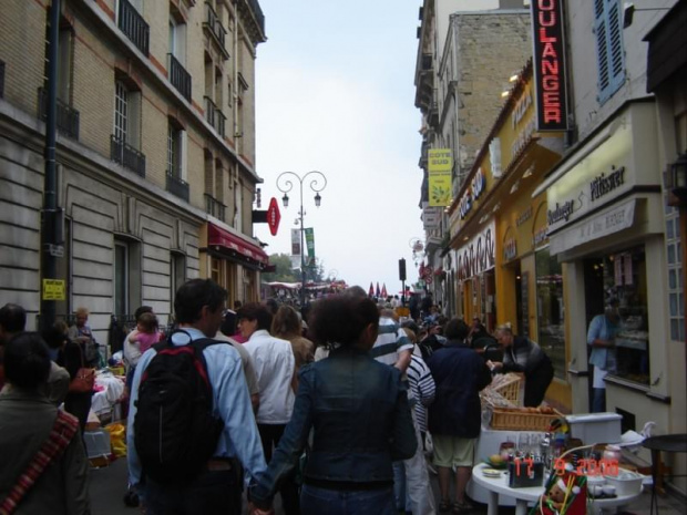 Maisons-Laffitte - brocante w centrum