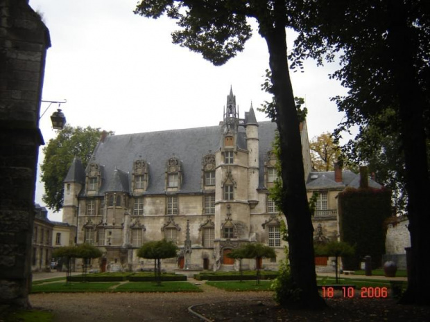 Beauvais - okolice Katedry i Centrum