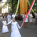 Procesja Bożego Ciała w Katedrze Św. Floriana na warszawskiej Pradze i w parafii Matki Boskiej Nieustającej Pomocy na Saskiej Kępie