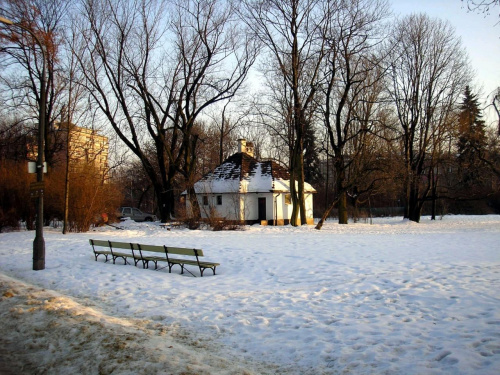 Park Skaryszewski w Warszawie w puchowej szacie