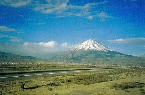 El Misti z samolotu - Arequipa, Peru