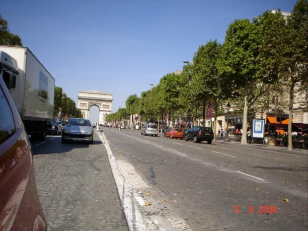 Paris VIII (8. dzielnica Paryża) - Pola Elizejskie (F - Champs-Élysées)