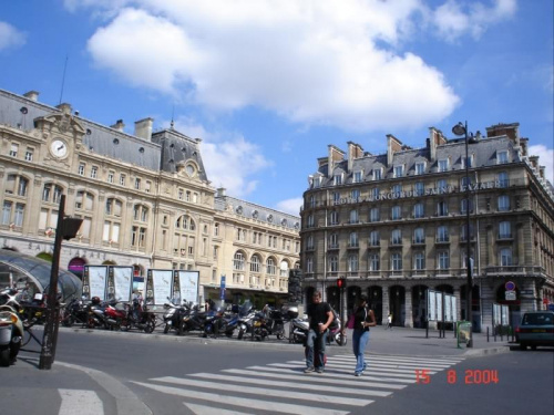 Paris VIII (8. dzielnica Paryża) - Gare Saint-Lazare (F - Dworzec w. Łazarza)