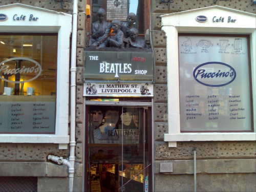 Z slownikiem i mapa znalazlem ulice Beatle'sow ;).