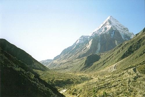 Shivling peak (6540 mnpm), droga do Gomukh, Himalaje Indyjskie