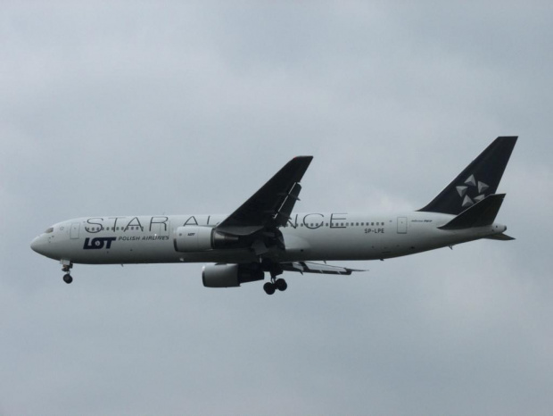 LOT Polish Airlines
Boeing 767-341(ER) - SP-LPE #Lotnicteo #samoloty #epkk #kraków #balice