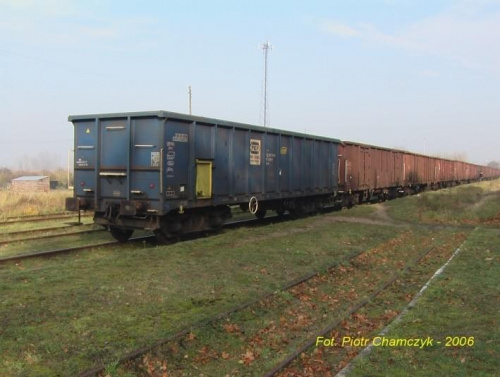Czarnków - obecnie na stację dostarczane są wagony z miałem węglowym do zakładów Steico (dawniej Ekopłyta). Średnio co drugi dzień przyjażdza wahadło pełne i zabiera puste węglarki. #PKP #stacja #StacjaKolejowa #dworzec #Czarnków
