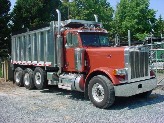 Peterbilt 389 Dump Truck