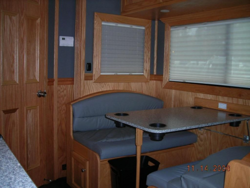 Freightliner Columbia Camper