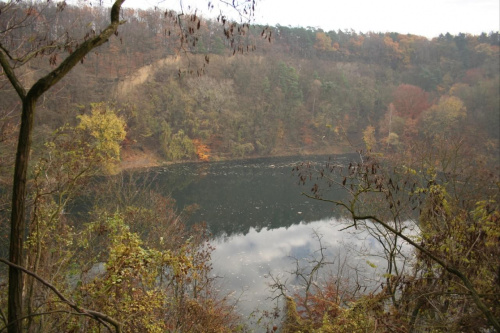 widok na j.Szmaragdowe #jesień #jezioro #szmaragdowe
