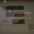 Taka cena ropki nam odpowiada- na nasze, przy kursie euro 3,84 to 3,36 zl czyli taniej jak w Polsce!!! Co dziwne cena na kazdej stacji w Luxie jest taka sama czy to Shell czy BP :-P