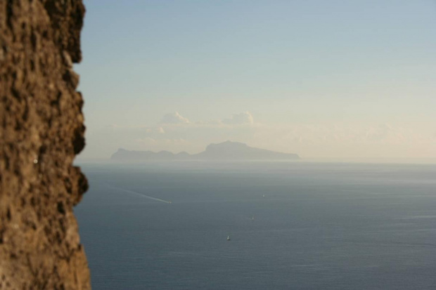 Neapol - widok na Capri