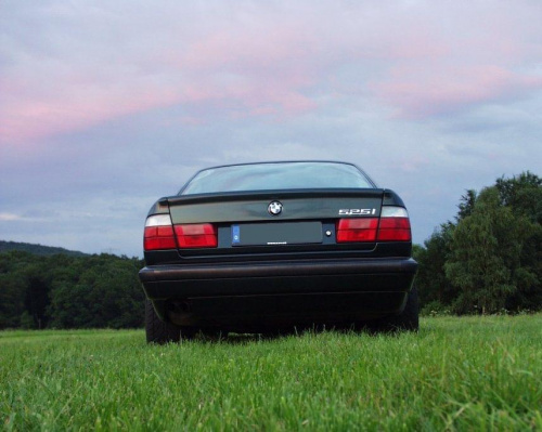 #e34