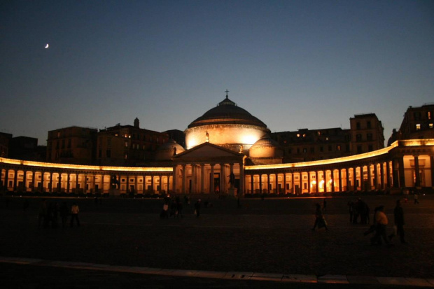 Neapol - Piazza del Plebiscito