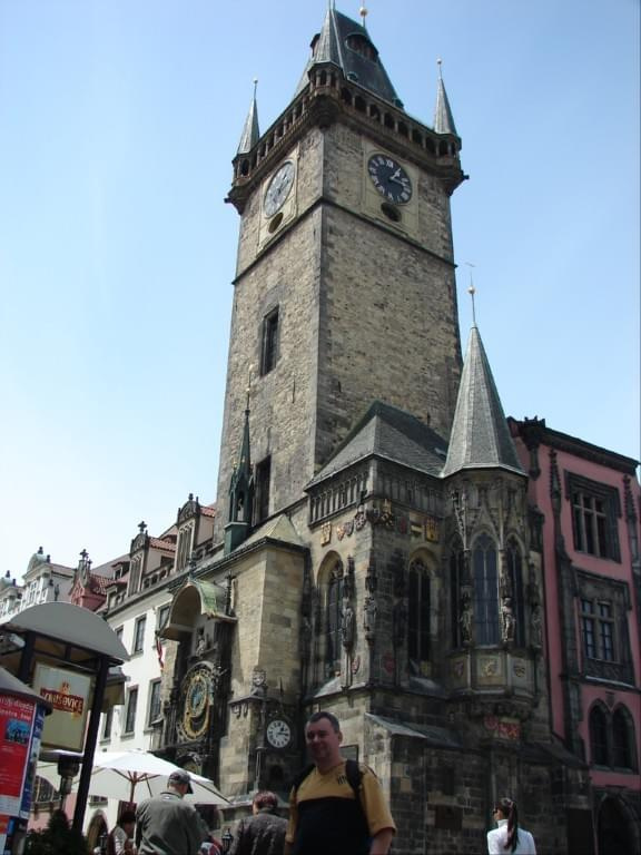 Ratusz Staromiejski (XIV wiek) ze słynnym zegarem astronomicznym Orloj na Staroměstské náměstí #Praga #Rynek #Zegar #Ratusz #Miasto