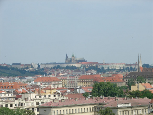 Widok z Wyszehradu na Praski Zamek #Wyszehrad #Praga #Wełtawy #Miasto