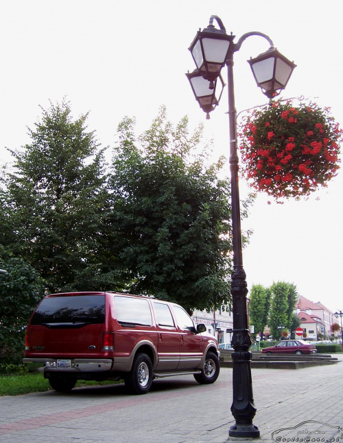 Ford Excursion