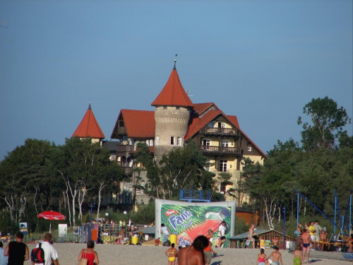 Słynny hotel w Łebie - Neptun/zamek na plaży