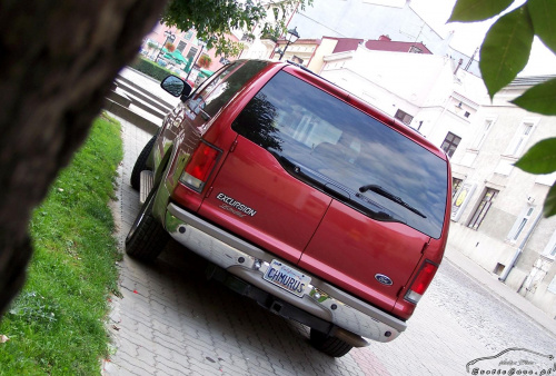 Ford Excursion