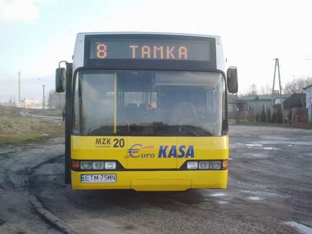 Autobus Neoplan, boczny 20 pętla Tamka 11.12.2006 #tomaszów #neoplan #mzk